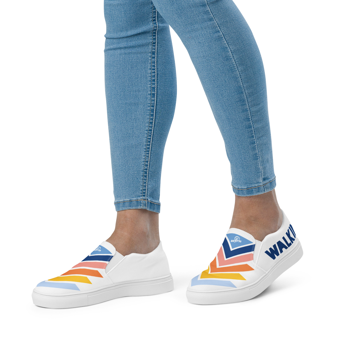 Walking Free Women’s slip-on canvas shoes